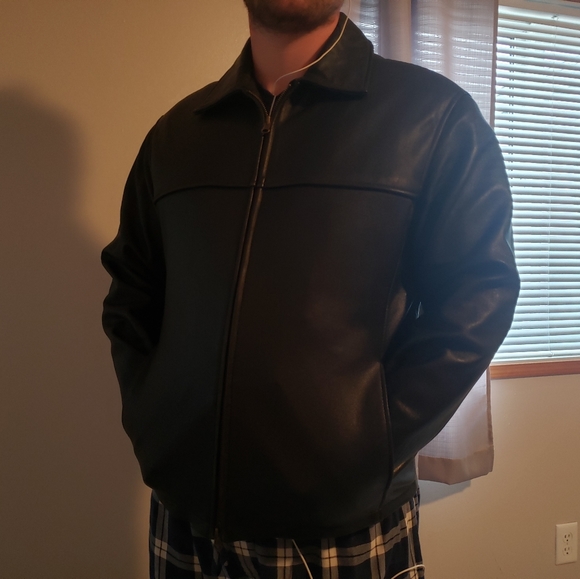 Ocean West Mens Leather Jacket. EUC - Picture 8 of 8
